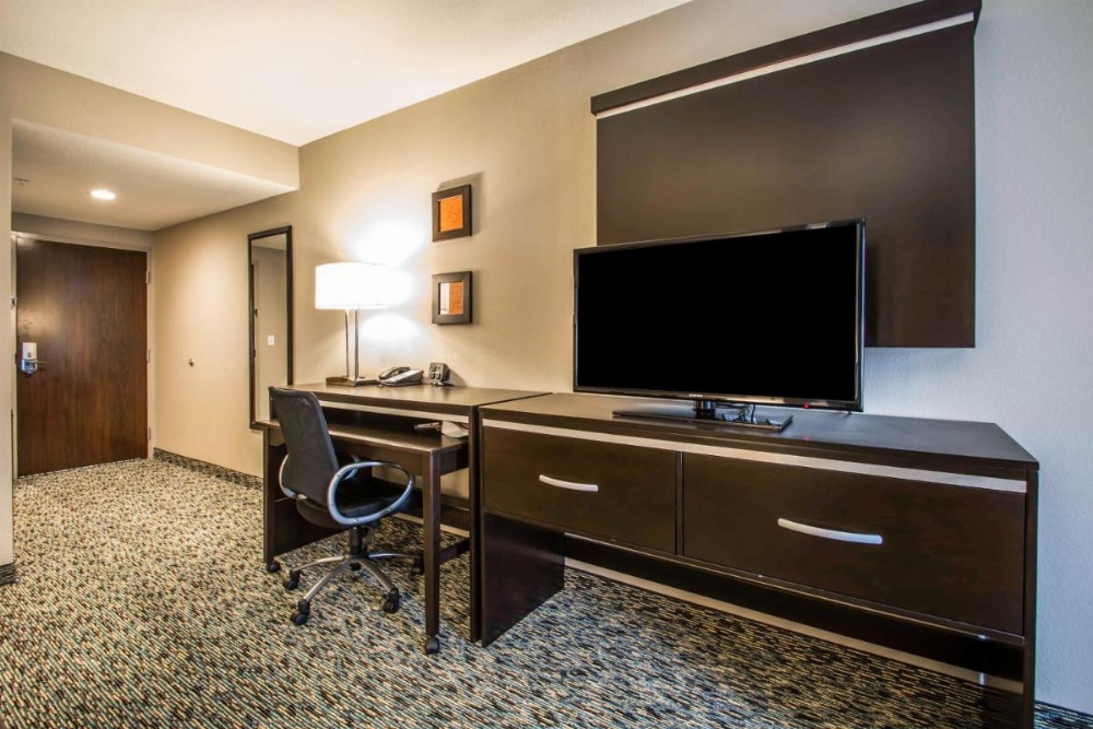 Comfort Suites Fort Lauderdale Airport South & Cruise Port Image 24